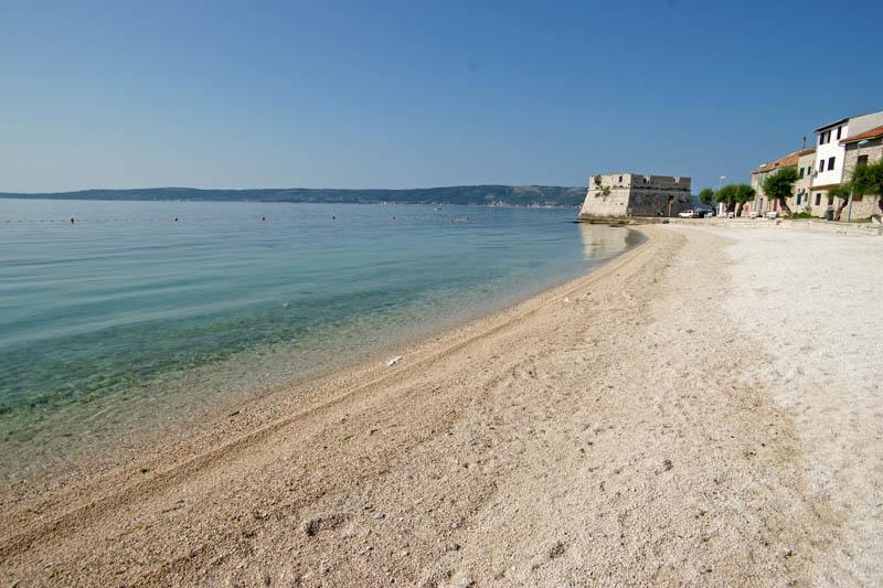 Sunny Apartment By The Beach Kastel Stafilic Exterior photo